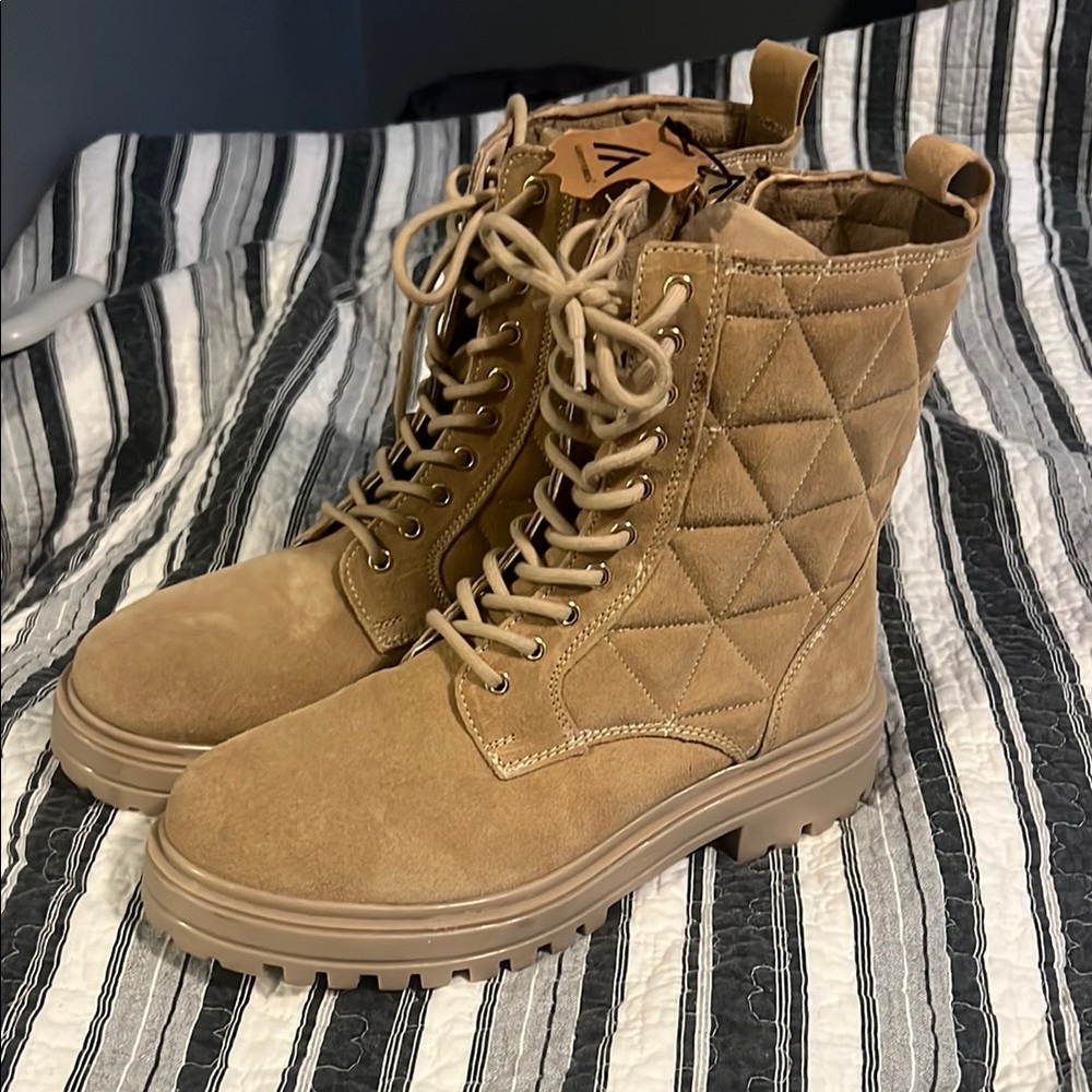 Alberto Torressi Genuine Leather Quilted Lace-Up Boots